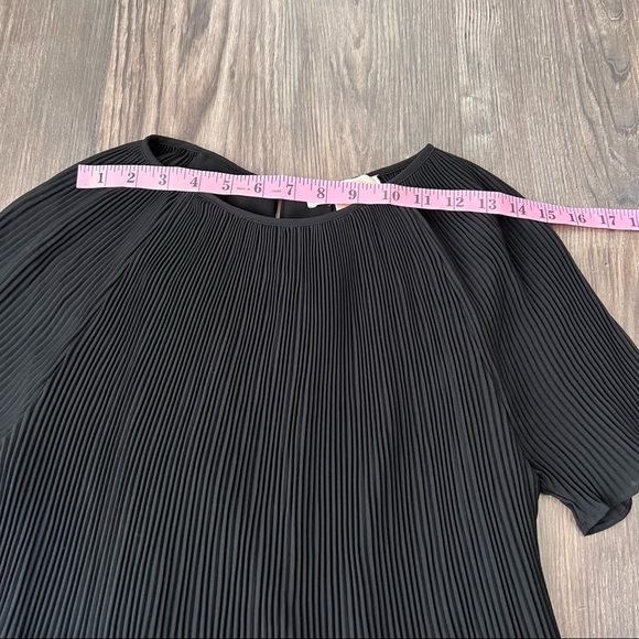 Michael Michael Kors Black Pleated Short Sleeve Dress - Picture 9 of 11
